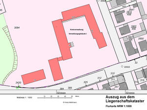 Bild vergrößern: Gebäude und Grundstückseinzeichnungen auf einem Auszug aus dem Liegenschaftskataster.