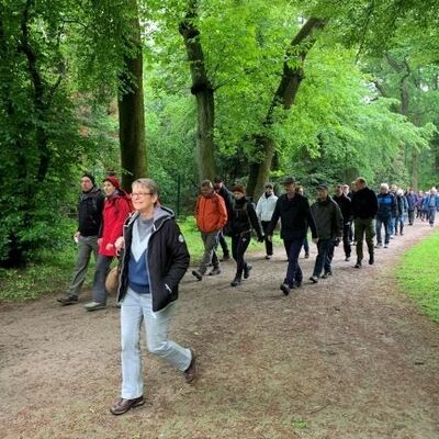 Bild vergrößern: Start durch den Schlosspark