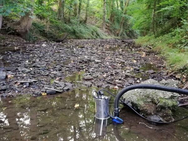 Bild vergrößern: Wer hier abpumpt, schdigt die Natur