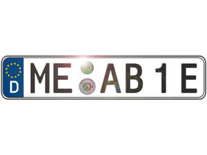 Bild vergrößern: KFZ-Kennzeichen mit den Initialen: "ME AB 1 E".