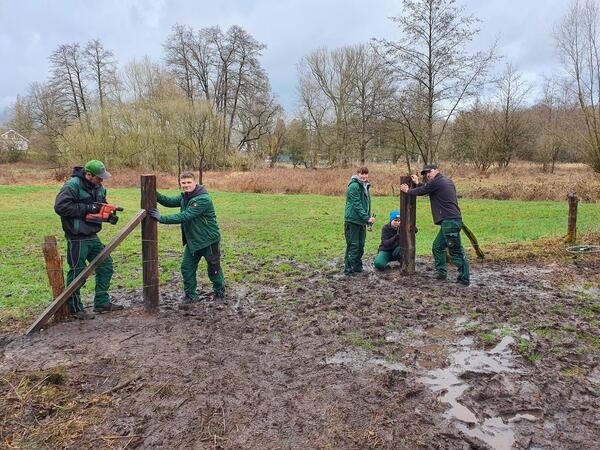 Bild vergrößern: Die FJler im Einsatz