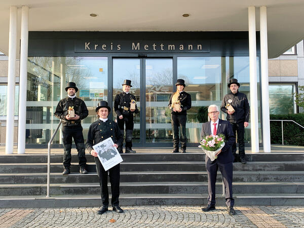 Bild vergrößern: Schornsteinfeger als Glcksbringer